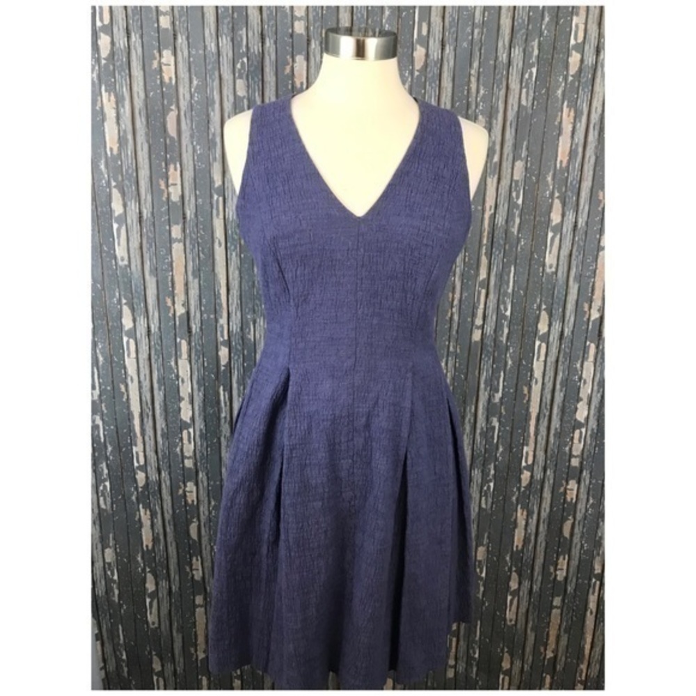 Loft Blue Size 6 Fit Flare Sleeveless dress